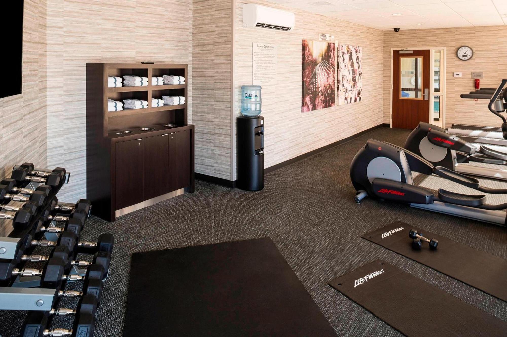 Courtyard By Marriott Sioux Falls Exteriör bild